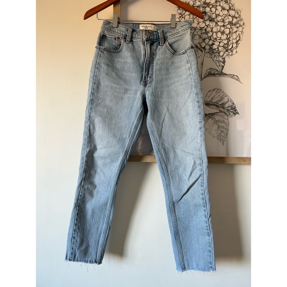 Abercrombie & Fitch the skinny high rise (short) - Picture 1 of 5